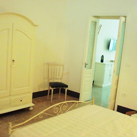ホテル A Casa Di Vivi マルターノ エクステリア 写真
